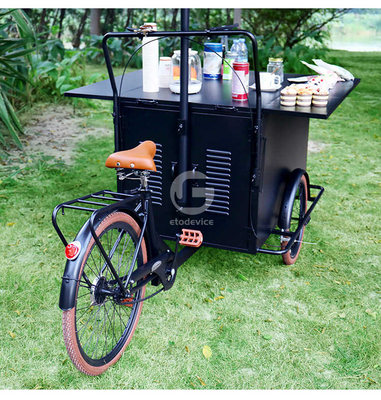 Vivi il fascino della cucina mobile della contea di Los Angeles con i carrelli alimentari a triciclo L'arte di mangiare