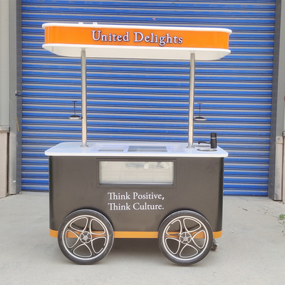 Carrello di gelato italiano progettato