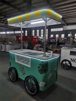 Italian Gelato Bike Ice Cream Cart Mobile Push Popsicle Showcase Freezers Vending Cart Per uso commerciale