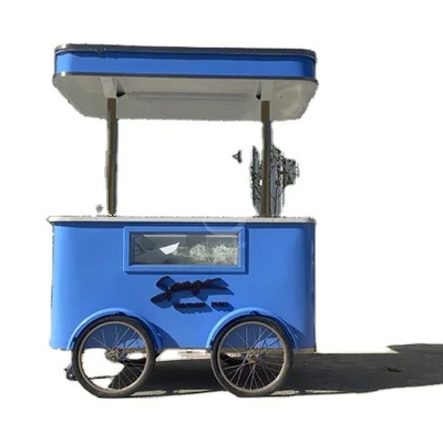 La festa sul ciglio della strada: navigare nel paesaggio delle biciclette a tre ruote alimentari