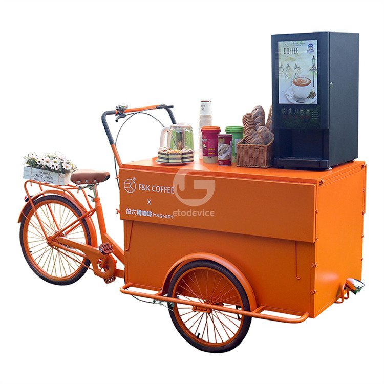 Vivi il fascino della cucina mobile della contea di Los Angeles con i carrelli alimentari a triciclo L'arte di mangiare